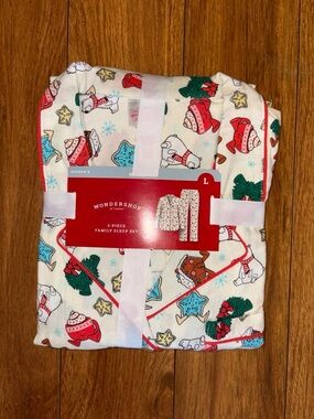 Wondershop Cream Holiday Print Women's 2-Piece Pajama Set - Red & Green Accents